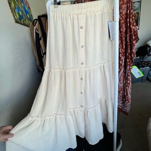 Wonderly Linen Tiered Maxi Skirt